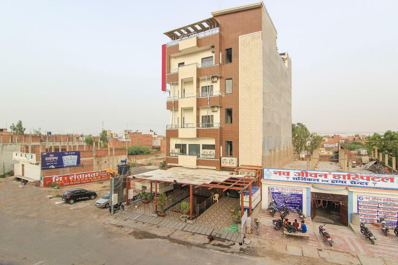Capital O 15422 Shiva Inn Unnao Exterior foto